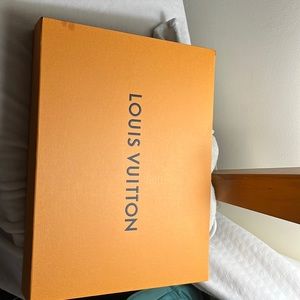 XLarge Louis Vuitton box
